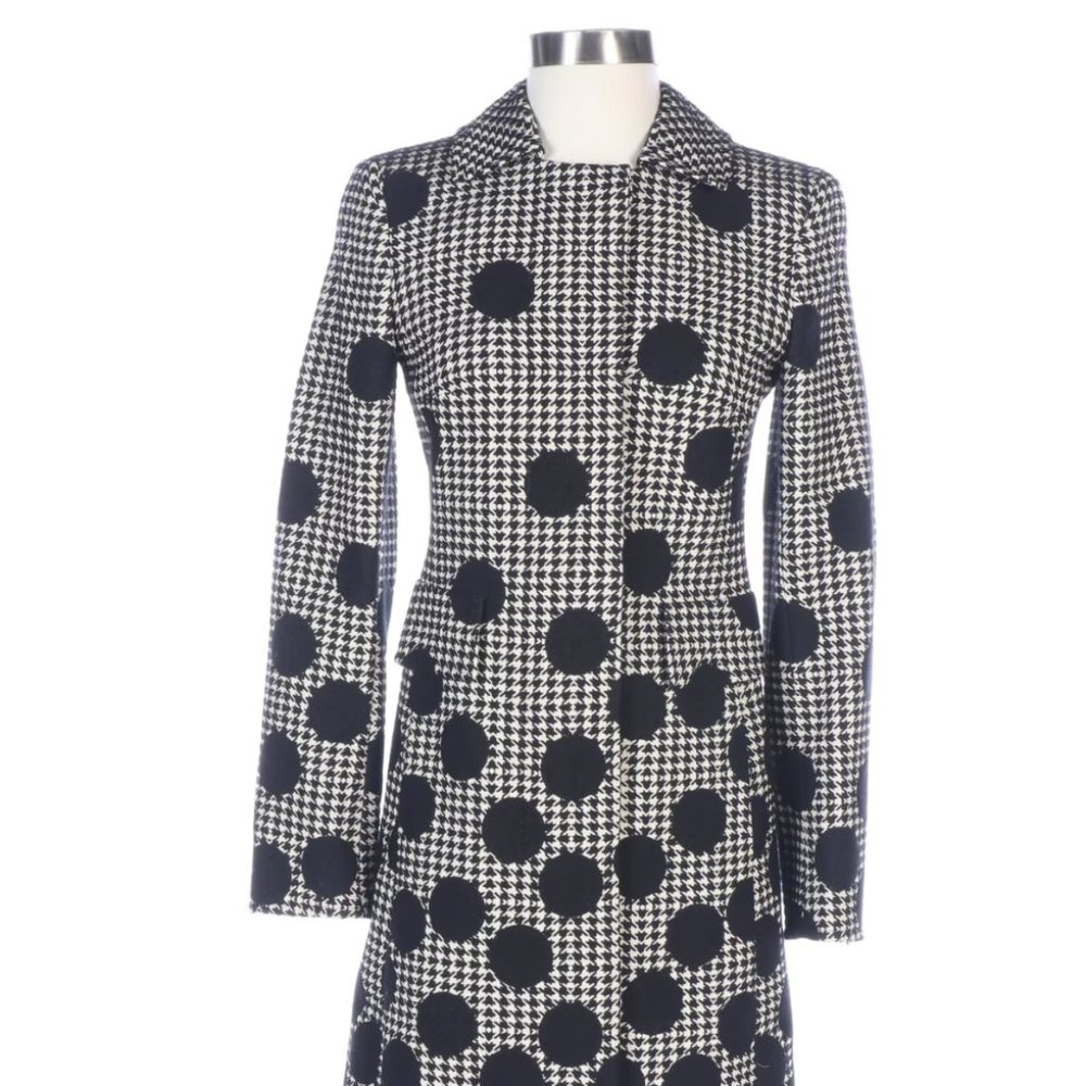 Akris Punto Houndstooth Cascading Dot Knee-Length Coat